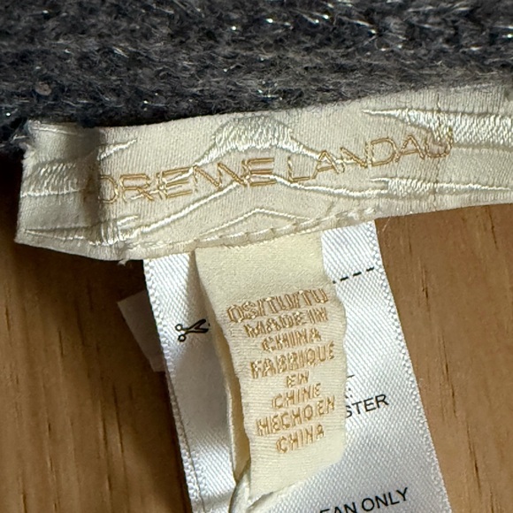 Adrienne Landau Wool Sequins Gray Knit Scarf with Pom Pom’s - Picture 3 of 8